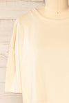Huy Beige Cropped T-Shirt With Print | La petite garçonne front close-up