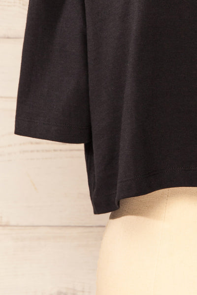 Huy Black Cropped T-Shirt With Print | La petite garçonne bottom