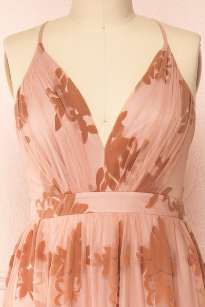 Hyade Blush Plus Size V-Neck Floral Maxi Dress | Boutique 1861 front close-up