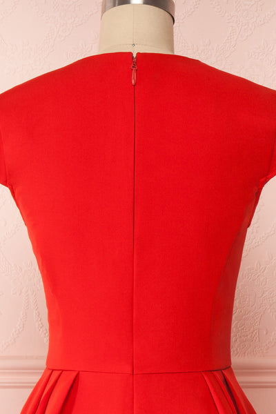 Iktomi Red A-Line Midi Dress w/ V Neck back close up | Boutique 1861