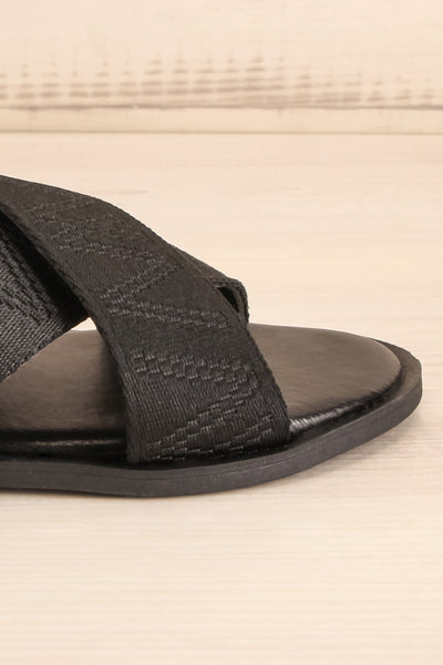 Insum Black Slip-On Sandals | La Petite Garçonne Chpt. 2 7