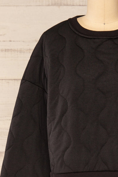 Invern Cropped Quilted Sweater | La petite garçonne front close-up