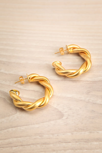Irsina Gold Twisted Hoop Earrings | La Petite Garçonne