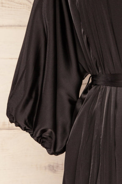 Isobel Black Short Satin Dress with 3/4 Sleeves | La petite garçonne sleeve
