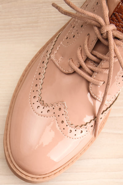 Itza Beige Pink Matt & Nat Oxford Shoes flat close-up | La Petite Garçonne