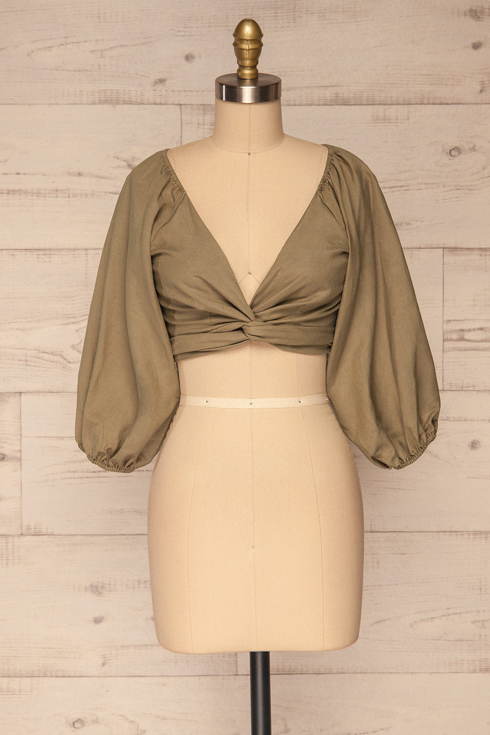 Jawor Khaki Knotted Crop Top | La petite garçonne front view twist 