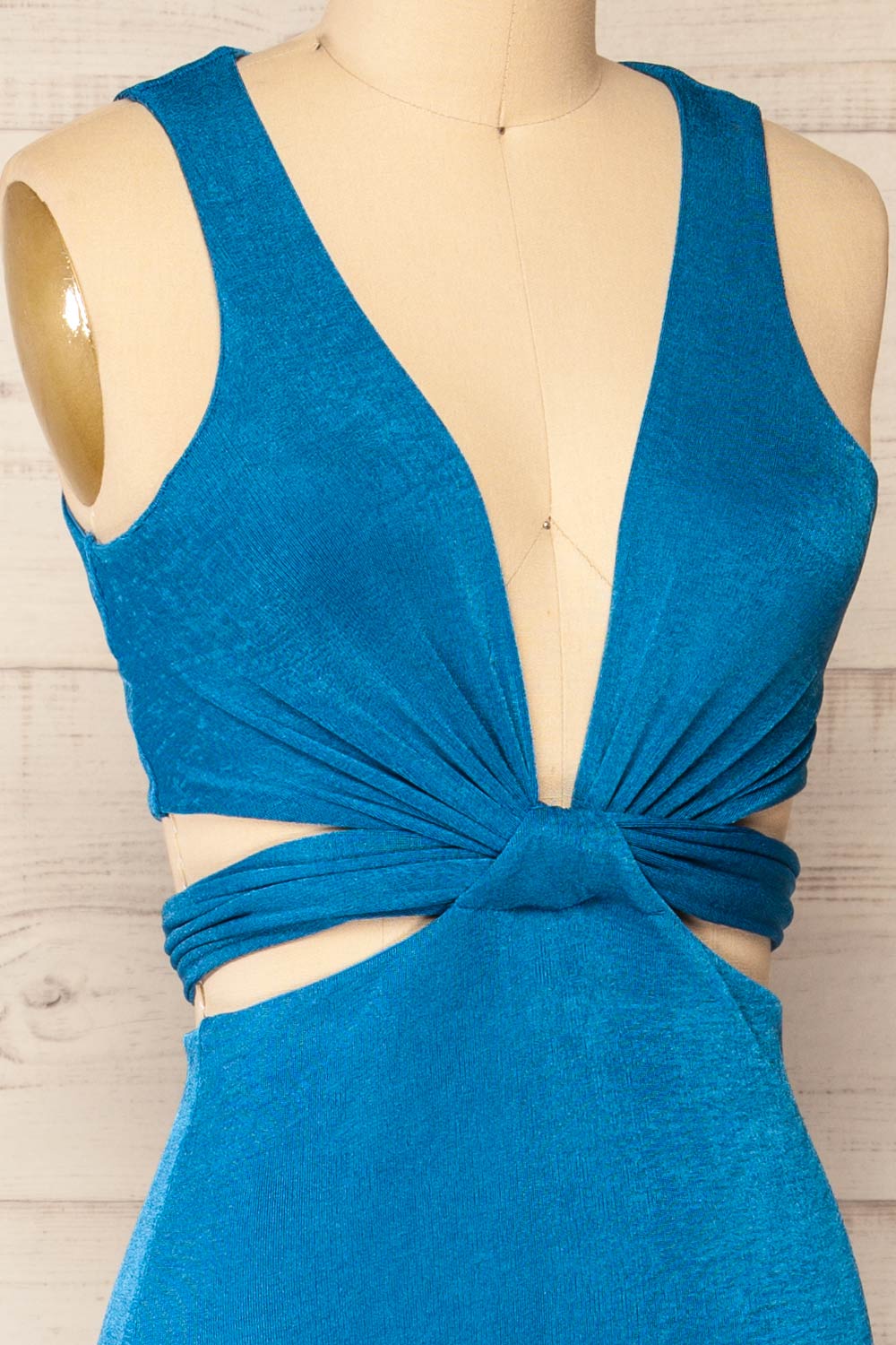 Jhoye Blue Shimmery Midi Dress w/ Removable Top | La petite garçonne side close-up