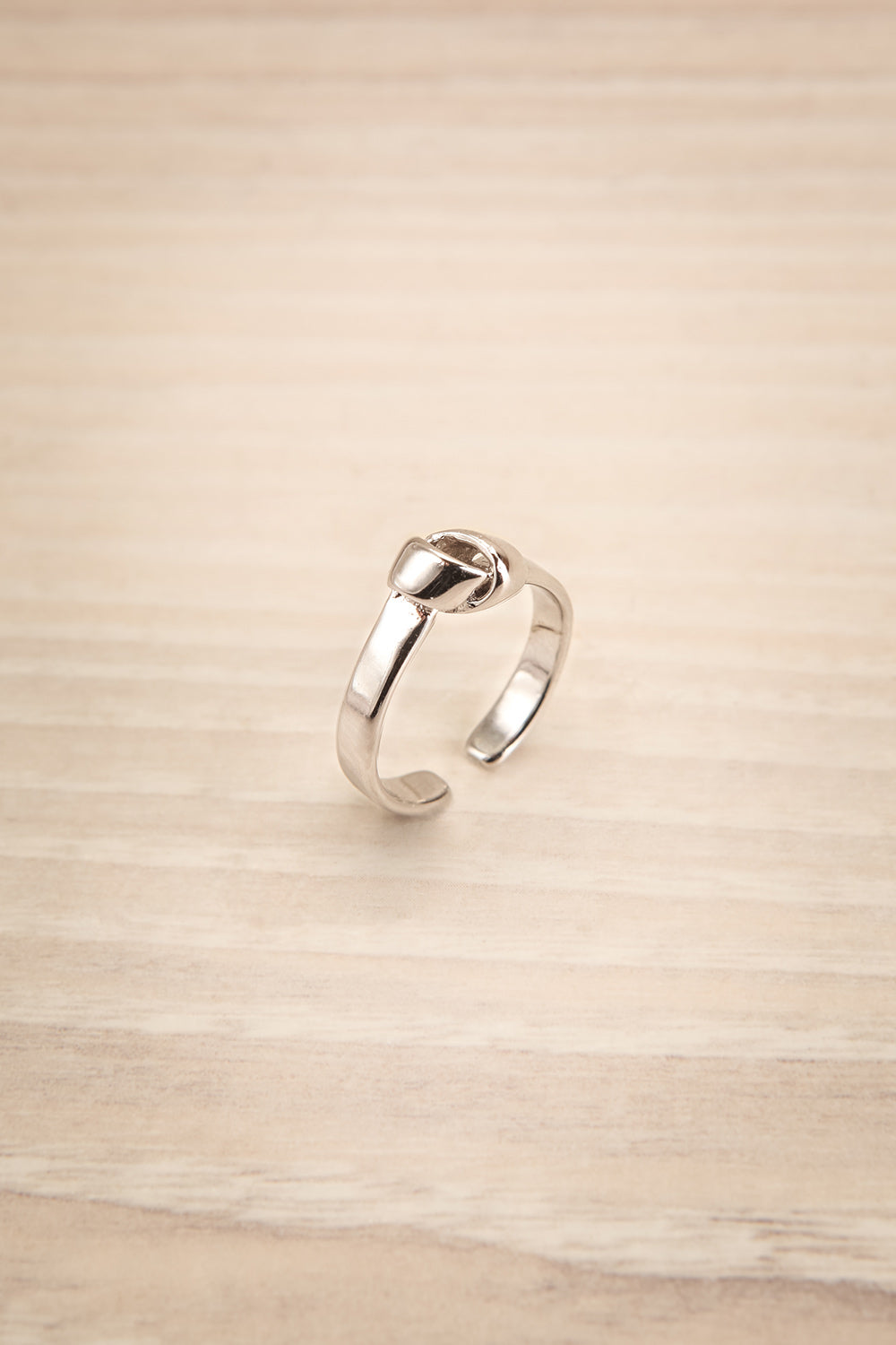 Johvi Argent Open Silver Ring w/ Knot Detail | La Petite Garçonne