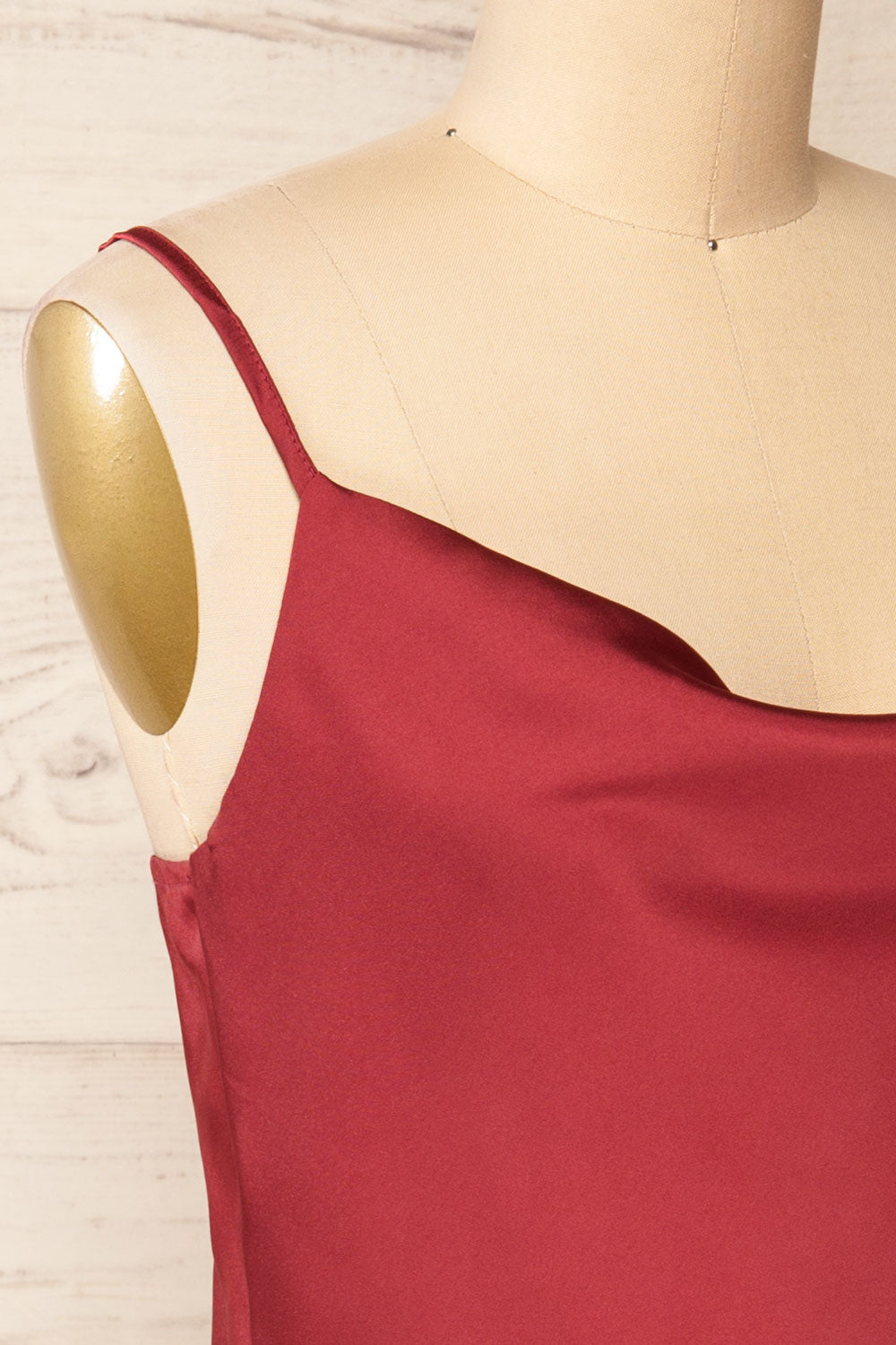 Jonca Burgundy Cropped Satin Tank Top | La petite garçonne side close-up