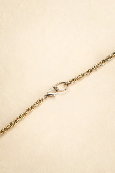 Josephine de Leuchtenbeurg Vintage Necklace | Boudoir 1861 closure close-up