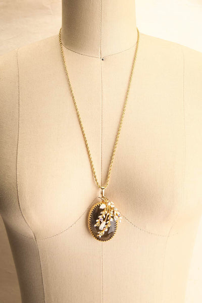 Julia Paula ~ Vintage Gold Pendant Necklace | Boudoir 1861 1