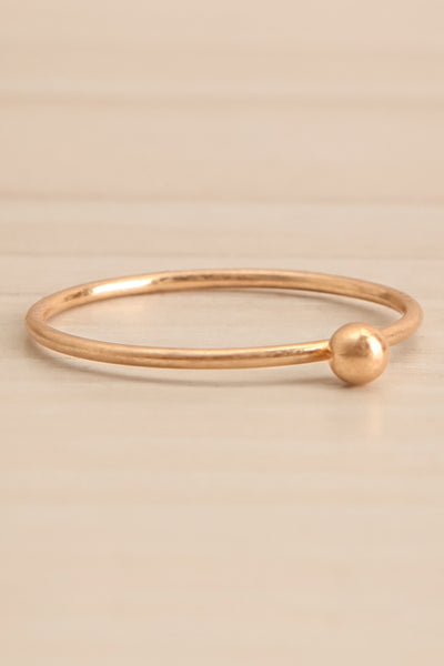 Juryha Gold Set of 7 Minimalist Rings | La petite garçonne ball close-up