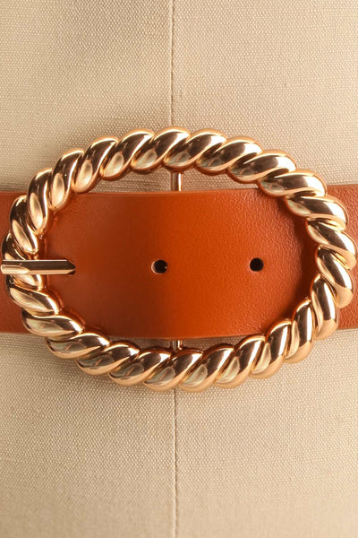 Jutrel Cognac - Gold Faux-Leather Belt | La petite garçonne close-up