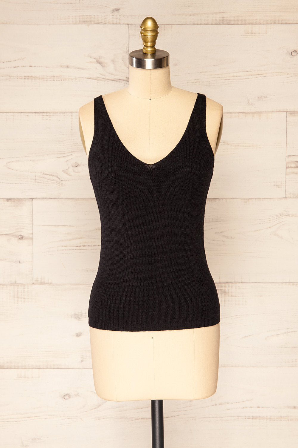 Juva Black V-Neck Knit Tank Top | La petite garçonne front view 