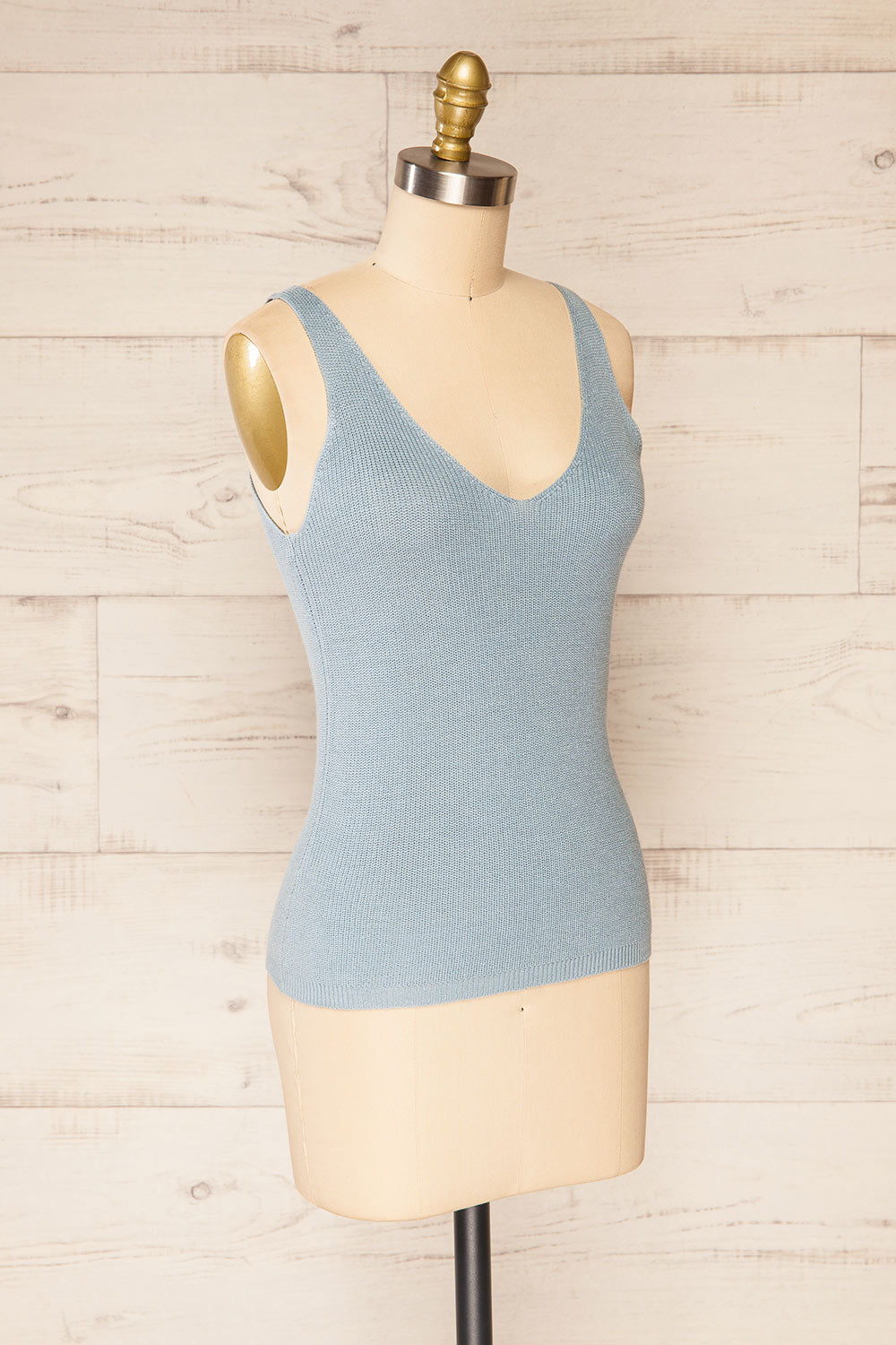 Juva Blue V-Neck Knit Tank Top | La petite garçonne side view 