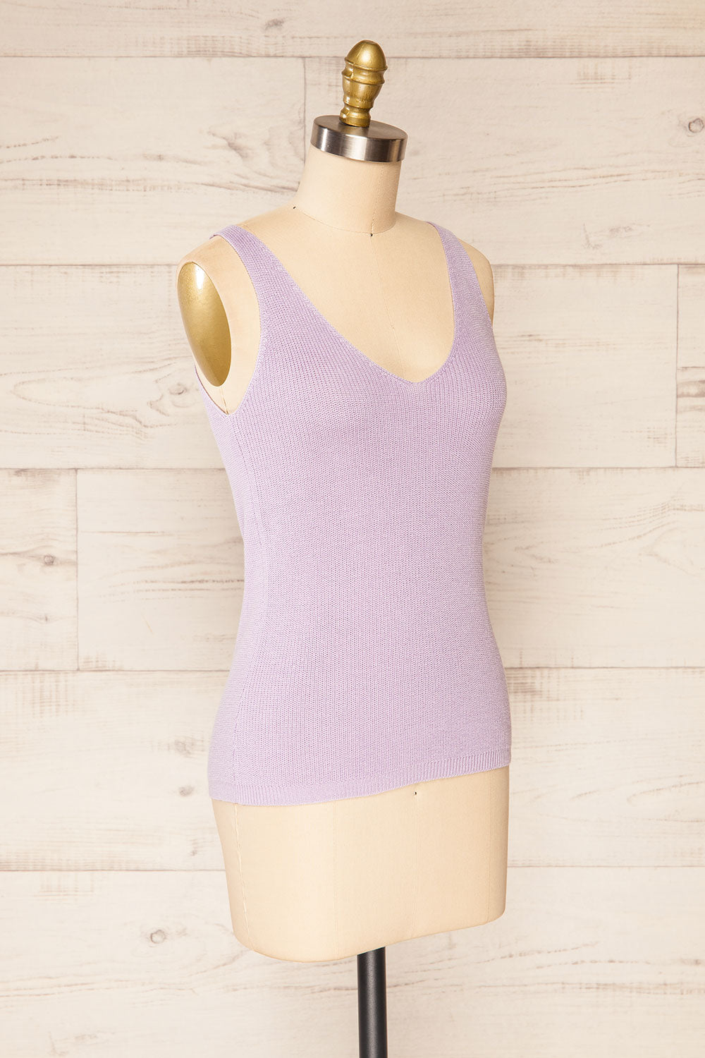 Juva Lilac V-Neck Knit Tank Top | La petite garçonne side view 