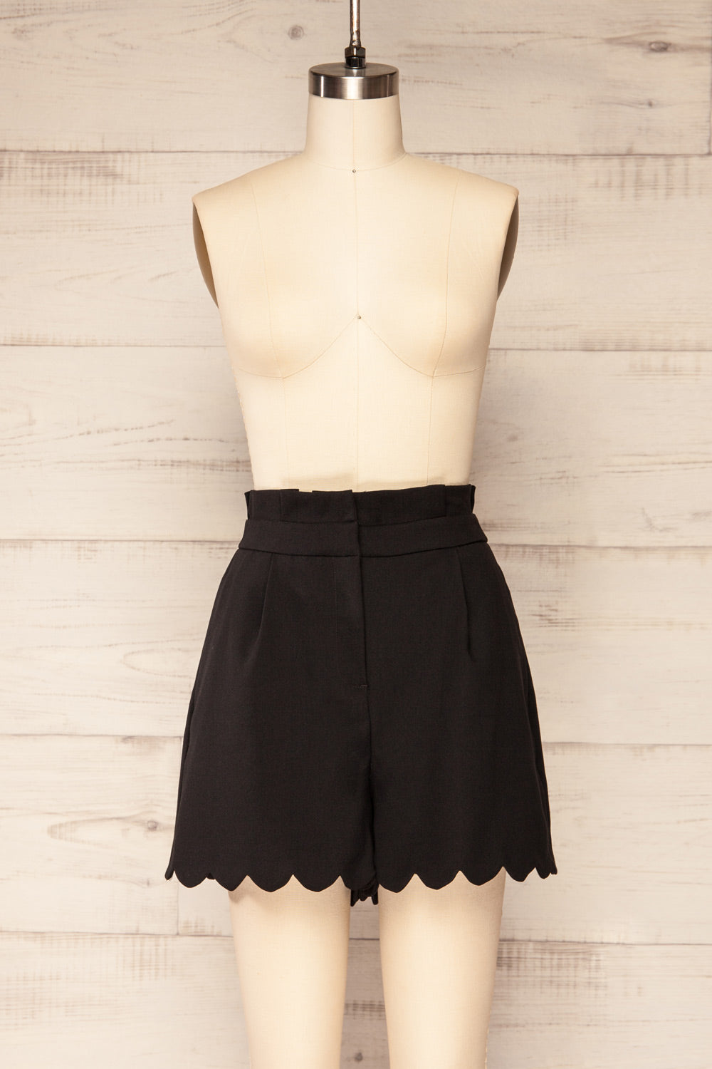 Karaba Black High-Waisted Shorts w/ Scalloped Hem | La petite garçonne front view