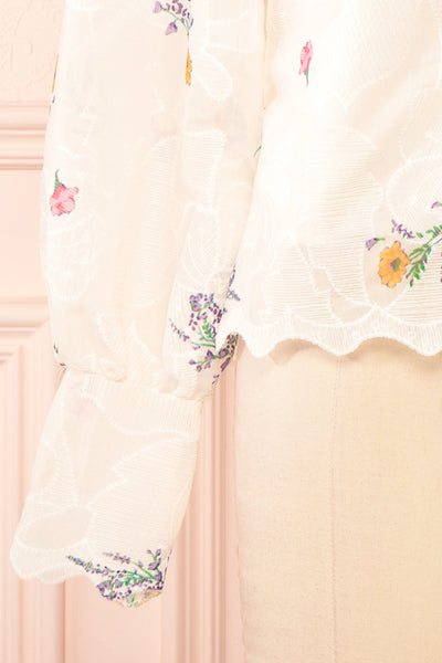 Kendra Beige Floral Buttoned Blouse | Boutique 1861 bottom