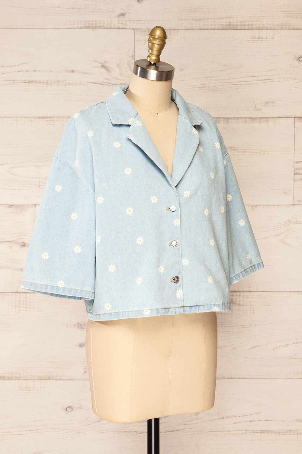 Kenzi Short Sleeve Daisy Denim Jacket | La petite garçonne side view