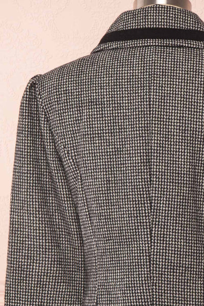 Kherty Black & White Houndstooth Cropped Blazer | Boutique 1861 back close-up