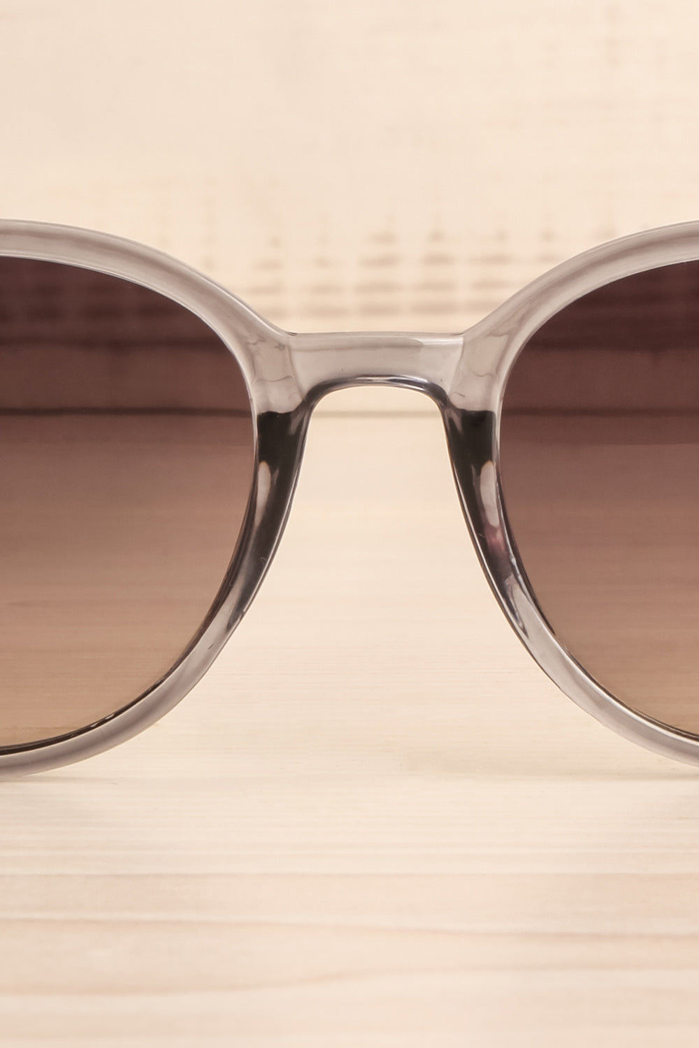 Khora Grey Wayfarer Sunglasses | La Petite Garçonne 6
