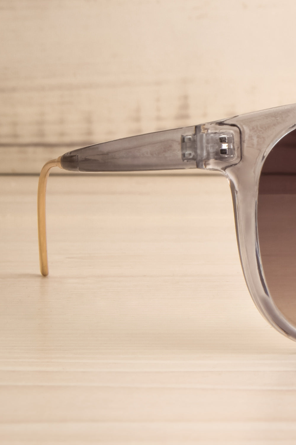 Khora Grey Wayfarer Sunglasses | La Petite Garçonne 4