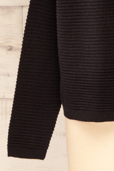 Knares Black Cropped Ribbed Sweater | La petite garçonne sleeves