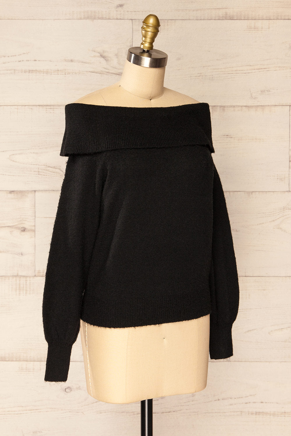 Konin Black Boat Neck Off-Shoulder Top | La petite garçonne side view