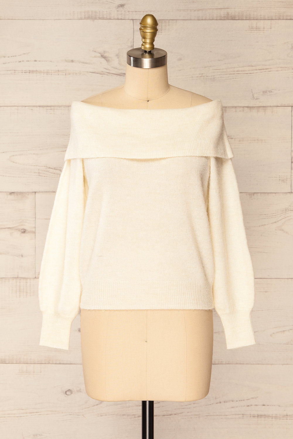 Konin Ivory Boat Neck Off-Shoulder Top | La petite garçonne front view