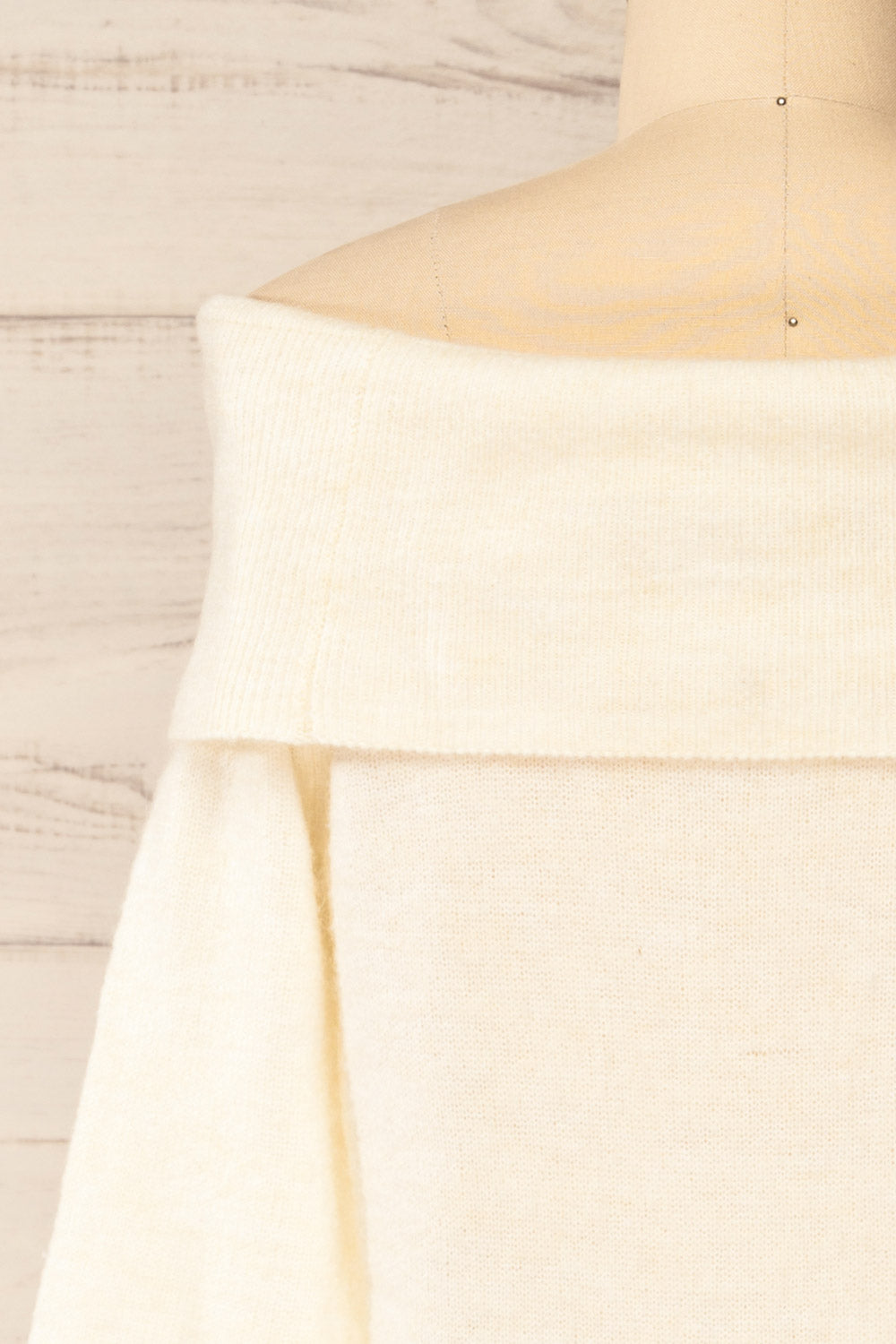 Konin Ivory Boat Neck Off-Shoulder Top | La petite garçonne back close-up