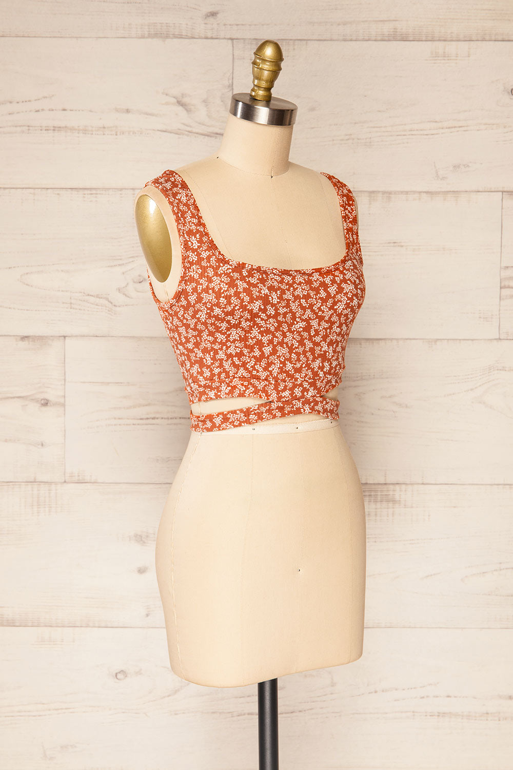 Koscier Rust Floral Ribbed Tank Top w/ Cut-Outs | La petite garçonne side view