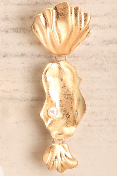 Krakow Gold Shell & Pearl Pendant Earrings close-up | La Petite Garçonne
