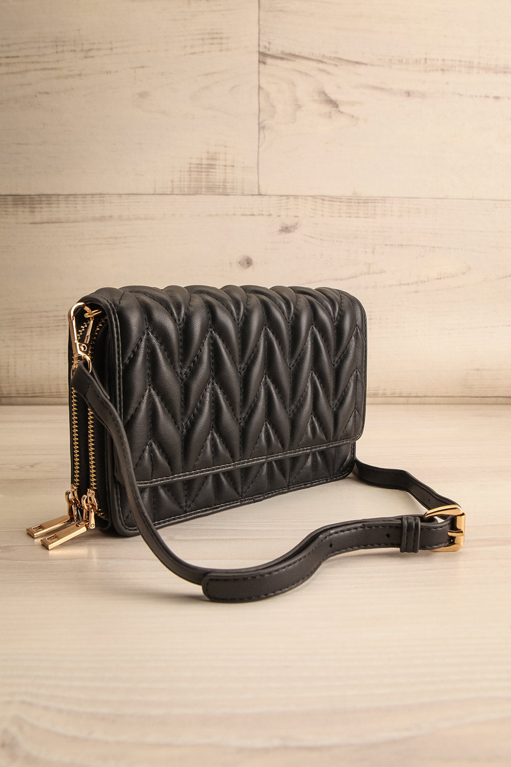 Krypt Black Quilted Crossbody Bag | La petite garçonne side