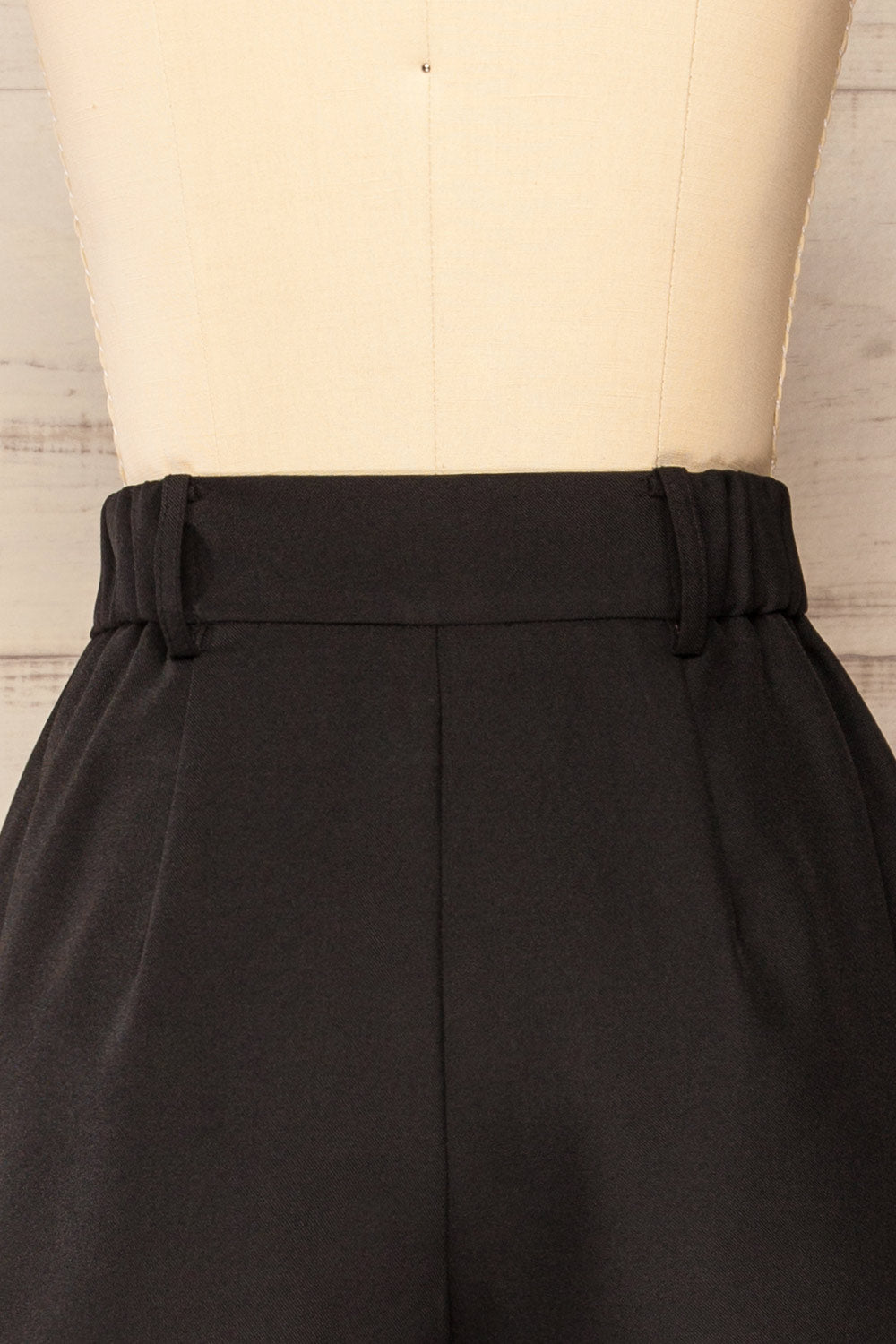 Kunga Black High-Waisted Shorts w/ Pockets | La petite garçonne back close-up