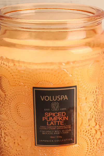 Spiced Pumpkin Latte Large Textured Candle | La petite garçonne open close-up