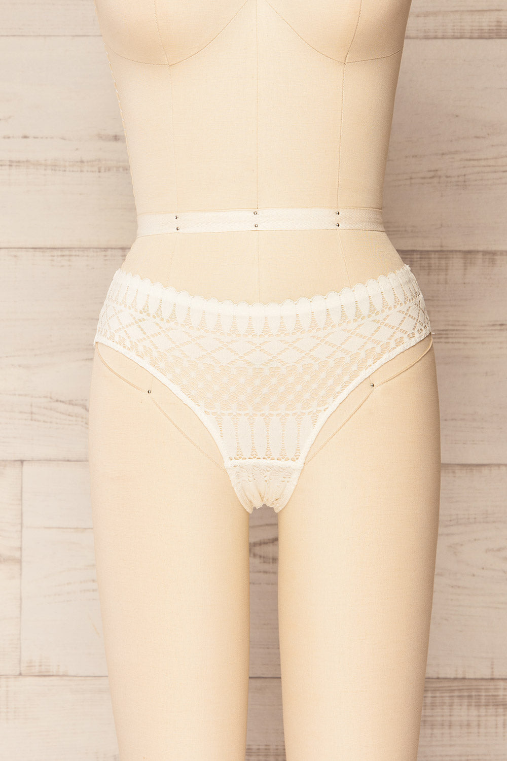 Larvik Ivory Lace Bikini Underwear | La petite garçonne front view