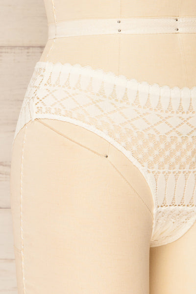 Larvik Ivory Lace Bikini Underwear | La petite garçonne side close-up