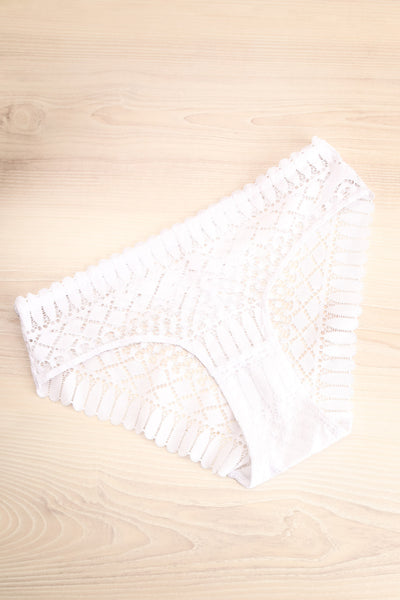 Larvik White Lace Bikini Underwear | La petite garçonne flat