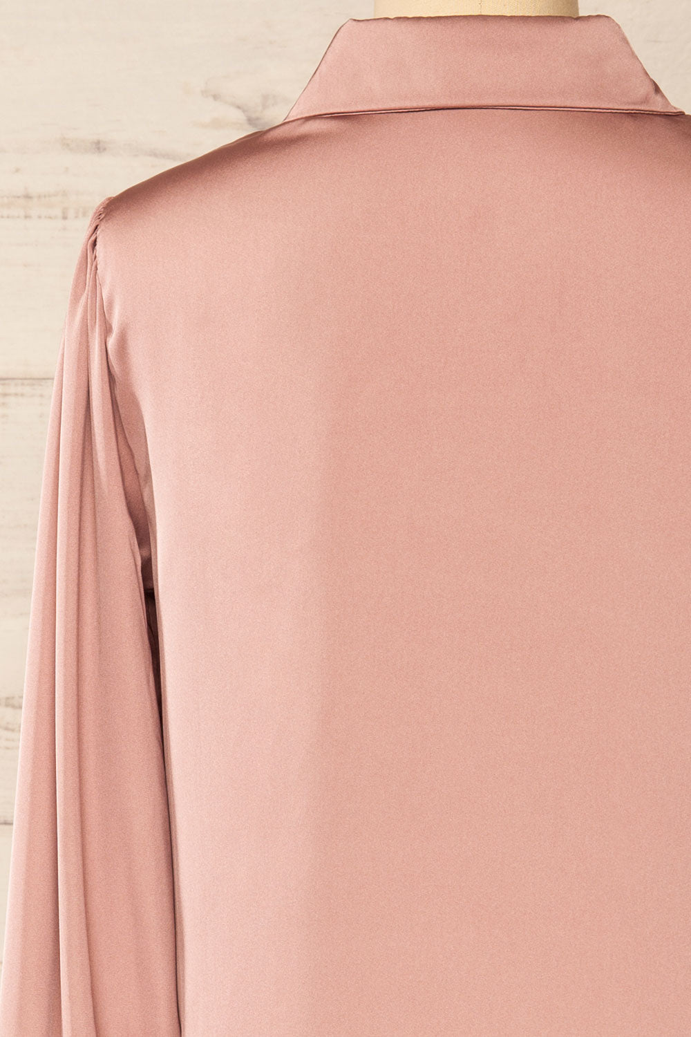 Lasatine Mauve Puffy Sleeve Shirt | La petite garçonne back close-up