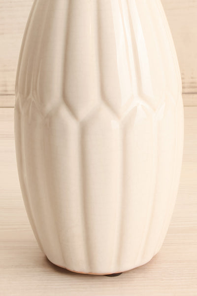 Lauca Beige Textured Ceramic Vase | Maison garçonne medium bottom close-up