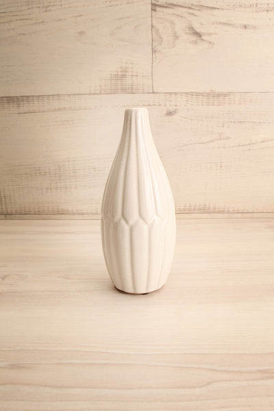 Lauca Beige Textured Ceramic Vase | Maison garçonne medium