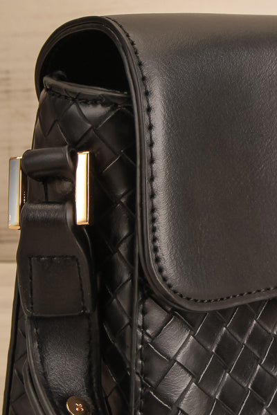 Lawrence Black Woven Texture Handbag | La petite garçonne side close-up