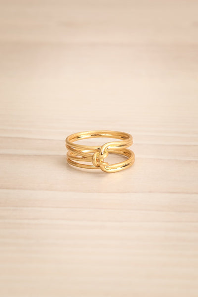 Ledziny Minimalist Knotted Golden Ring | La petite garçonne flat view