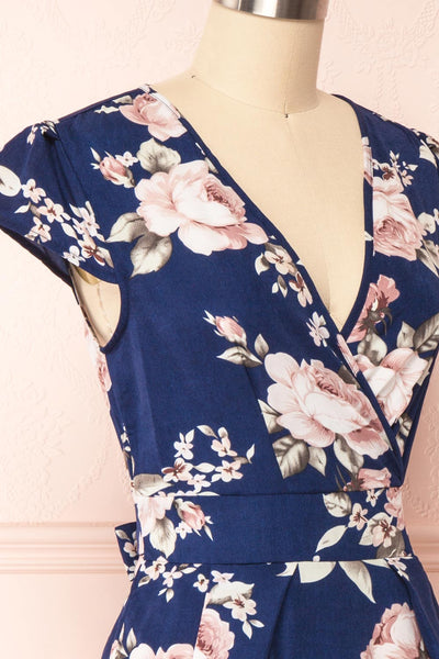 Leeda Blue Floral Short Sleeve Cocktail Dress | Boutique 1861 side close up