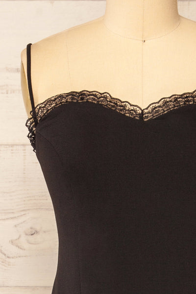 Lenna Black Fitted Midi Dress w/ Sweetheart Neckline | La petite garçonne front close-up