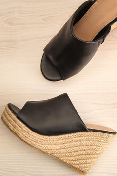 Lepus Black Slip-On Wedge Sandals | La petite garçonne