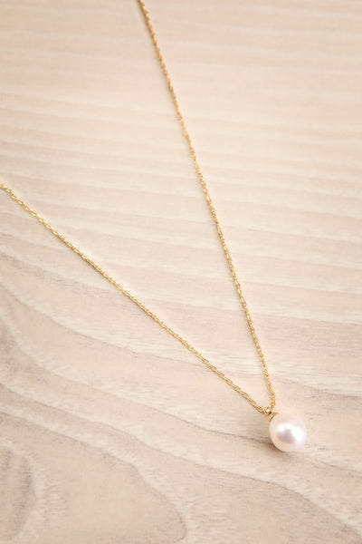 Leskovice Gold & Pearl Pendant Necklace | La Petite Garçonne 3