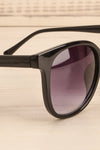 Levis Réglisse Classic Black Sunglasses | La Petite Garçonne 2