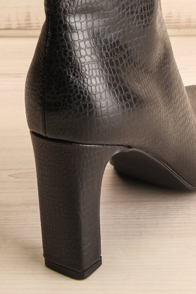 Libbra Noir Mid-High Croc Faux-Leather Boots | La petite garçonne heel close-up