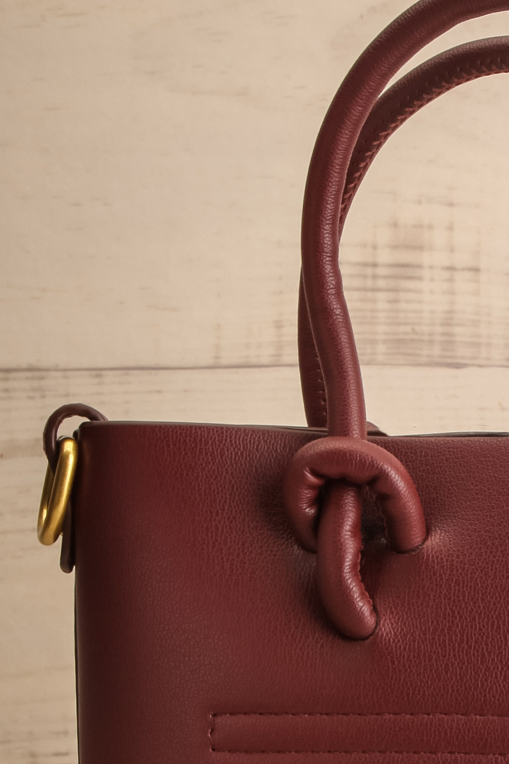 Linrot Burgundy Small Vegan Leather Tote Bag | La petite garçonne close-up